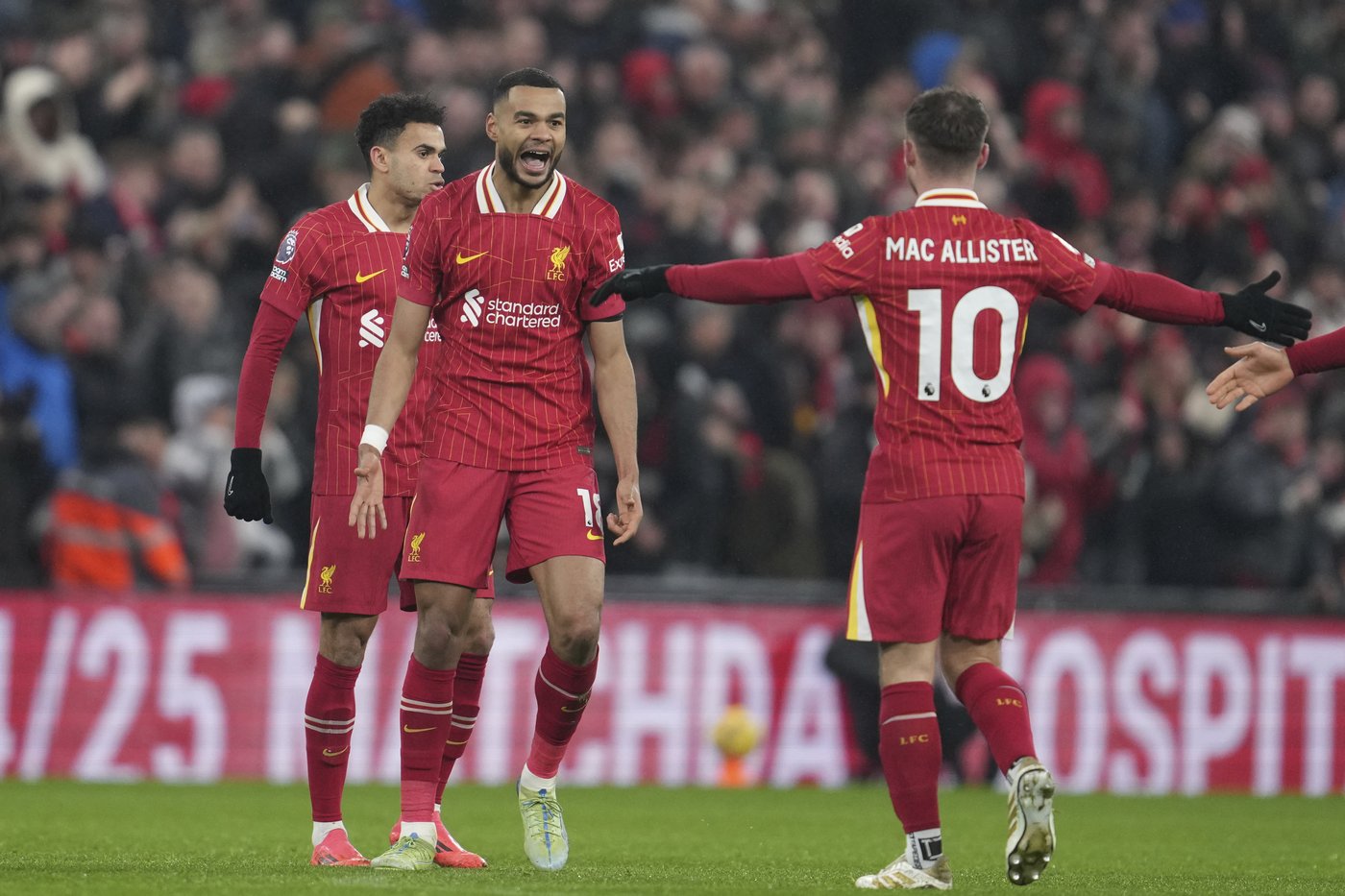 Diallo goal seals 2-2 draw for Man United against Liverpool | iNFOnews.ca