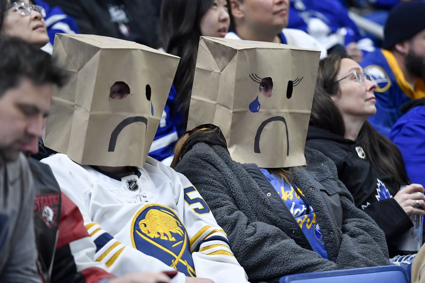 Maple Leafs win 6-3 in Buffalo as Sabres record 12th straight loss | iNFOnews.ca