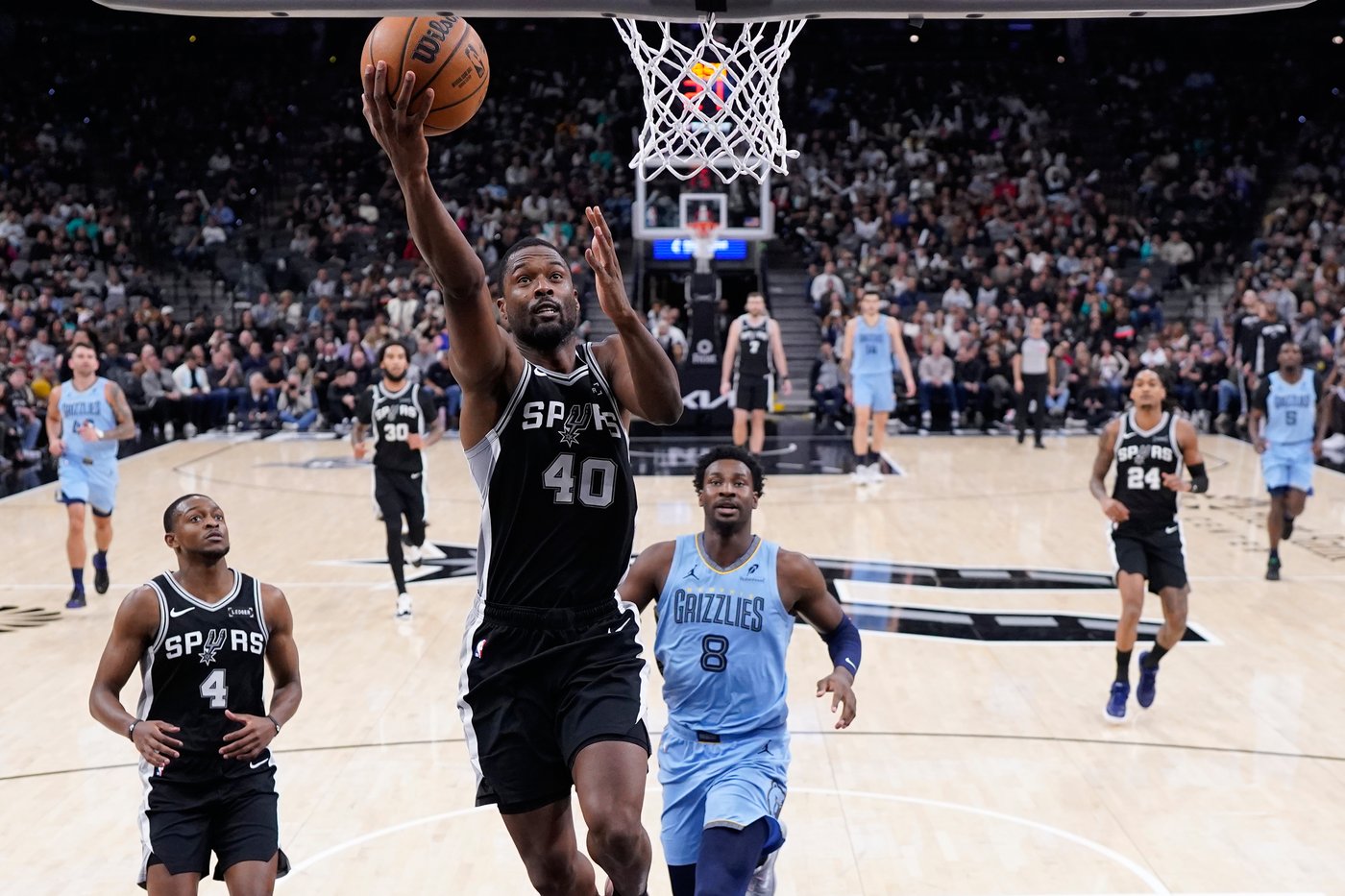 Harrison Barnes scores 31 points as the San Antonio Spurs beat the Memphis Grizzlies 126-119 | iNFOnews.ca Harrison Barnes scores 31 points as the San Antonio Spurs beat the Memphis Grizzlies 126-119 | iNFOnews.ca