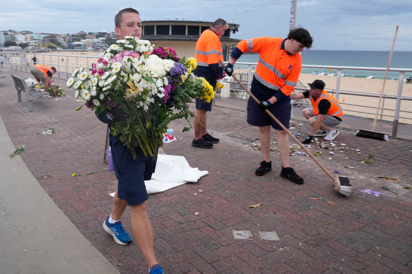 Bondi Beach shooting suspect conducted firearms training with his father, Australian police say | iNFOnews.ca