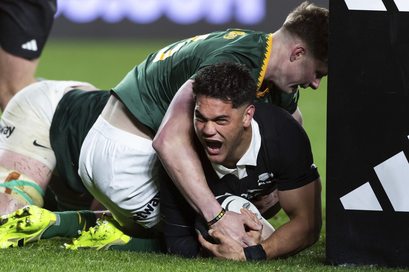 Leroy Carter to make his debut as New Zealand makes 5 changes for the 2nd Springboks test | iNFOnews.ca Leroy Carter to make his debut as New Zealand makes 5 changes for the 2nd Springboks test | iNFOnews.ca