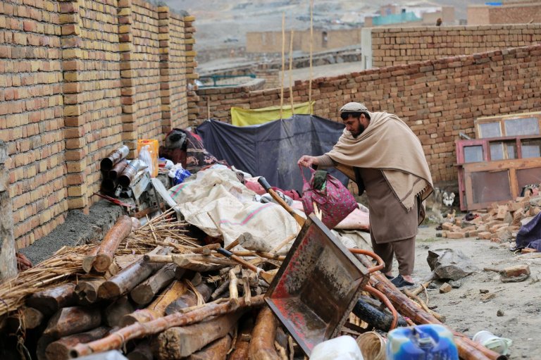 Death toll from Afghan quake rises, including 8 members of refugee family returned from Iran | iNFOnews.ca