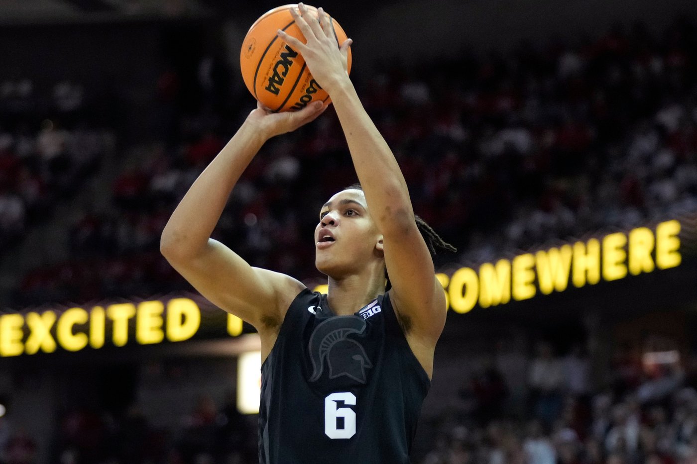 Wisconsin slays another giant as Badgers roll to 92-71 victory over No. 10 Michigan State | iNFOnews.ca