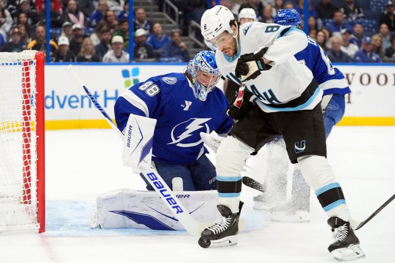 Andrei Vasilevskiy makes 28 saves in 2nd shutout of season as Lightning blank Mammoth 2-0 | iNFOnews.ca