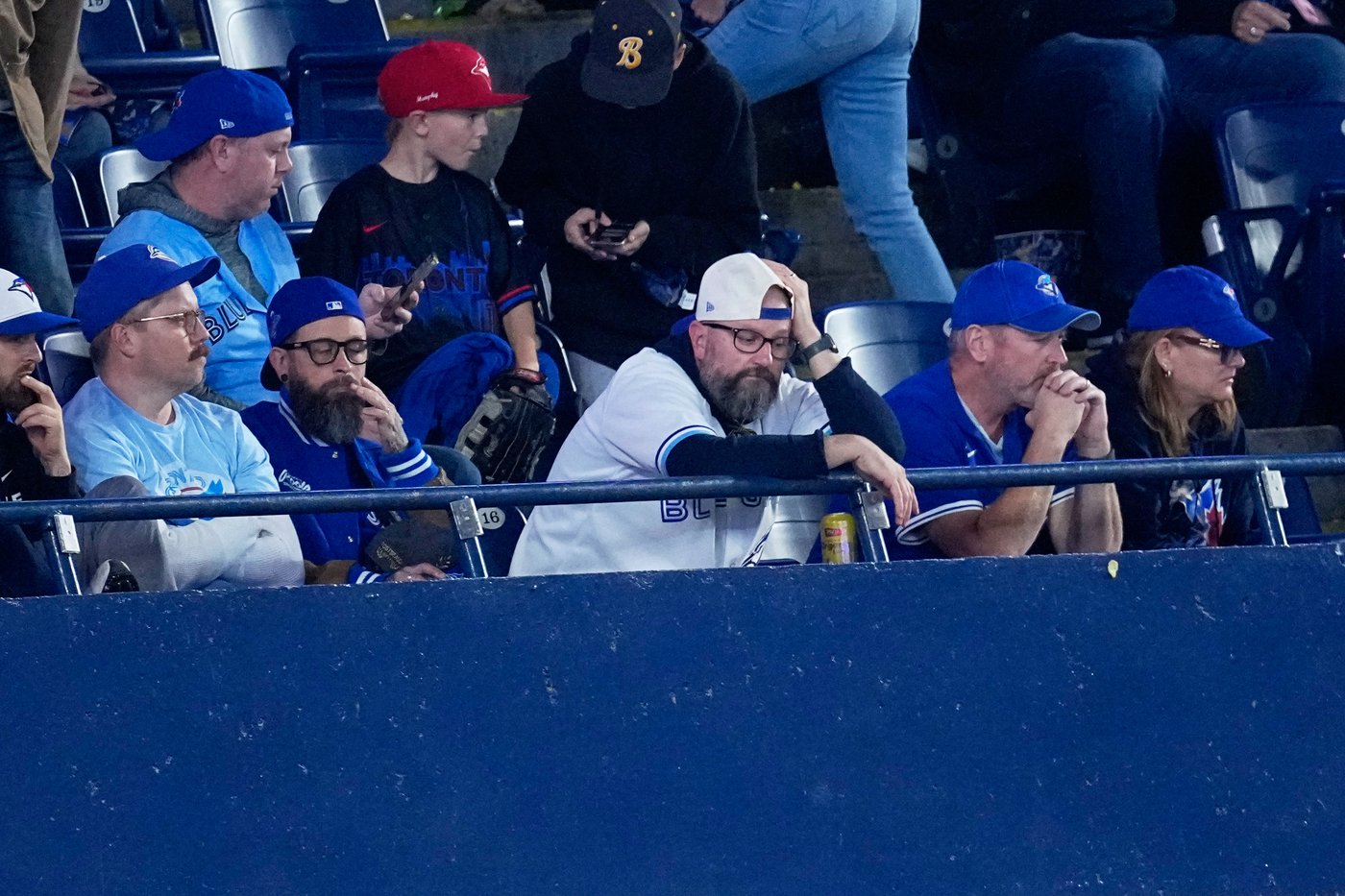 Blue Jays have 4 runs and 8 hits in falling into 2-0 ALCS deficit against Mariners | iNFOnews.ca Blue Jays have 4 runs and 8 hits in falling into 2-0 ALCS deficit against Mariners | iNFOnews.ca