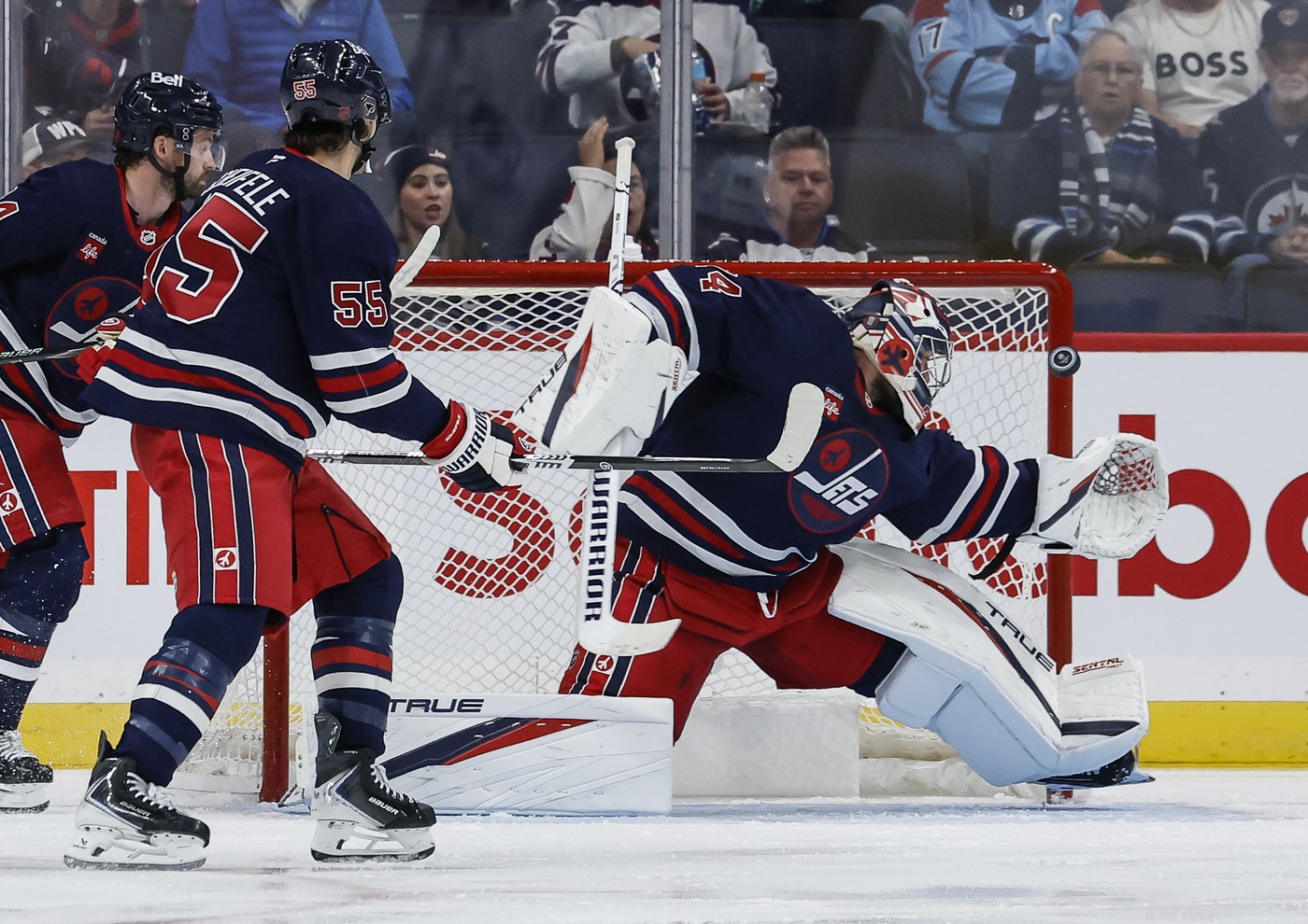 Connor scores two, Winnipeg Jets edge Colorado Avalanche 3-2 | iNFOnews.ca