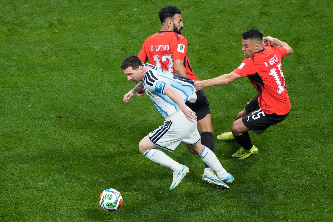 Lionel Messi and Argentina beat Egypt 3-2 and Switzerland ousts Colombia at the World Cup, in photos | iNFOnews.ca