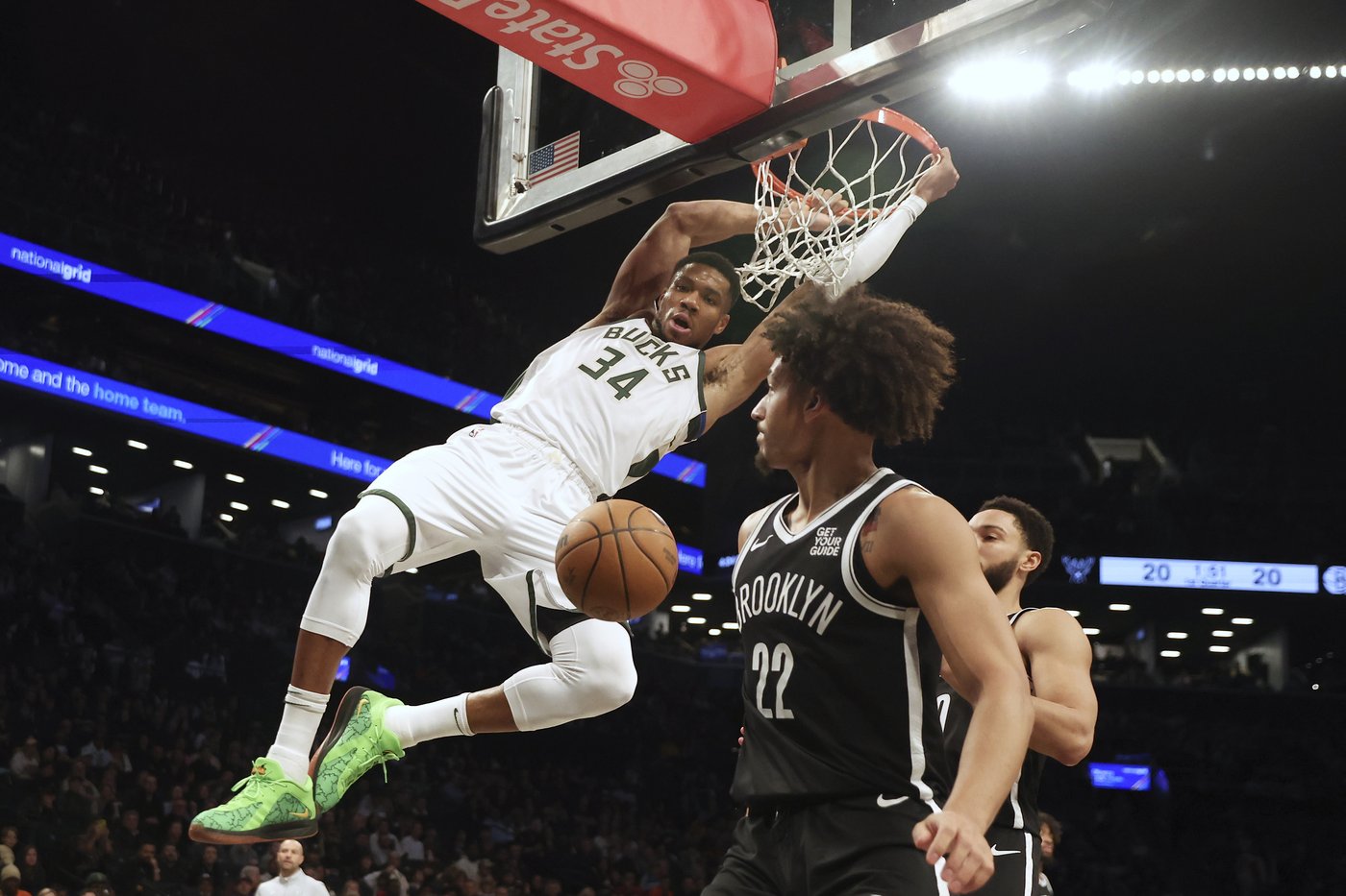 Bucks snap a 2-game skid with a 118-113 victory over the Nets | iNFOnews.ca
