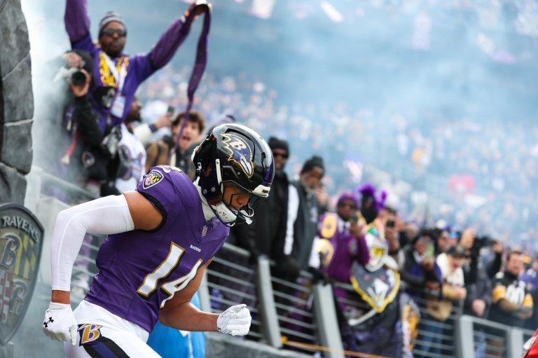 Baltimore's Kyle Hamilton voted top safety in the NFL by AP panel | iNFOnews.ca