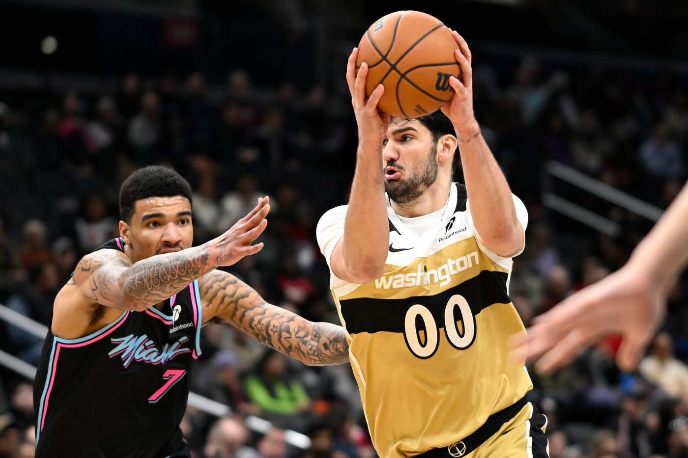 Jakucionis hits 6 3-pointers without a miss in Heat's 132-101 romp over Wizards | iNFOnews.ca Jakucionis hits 6 3-pointers without a miss in Heat's 132-101 romp over Wizards | iNFOnews.ca