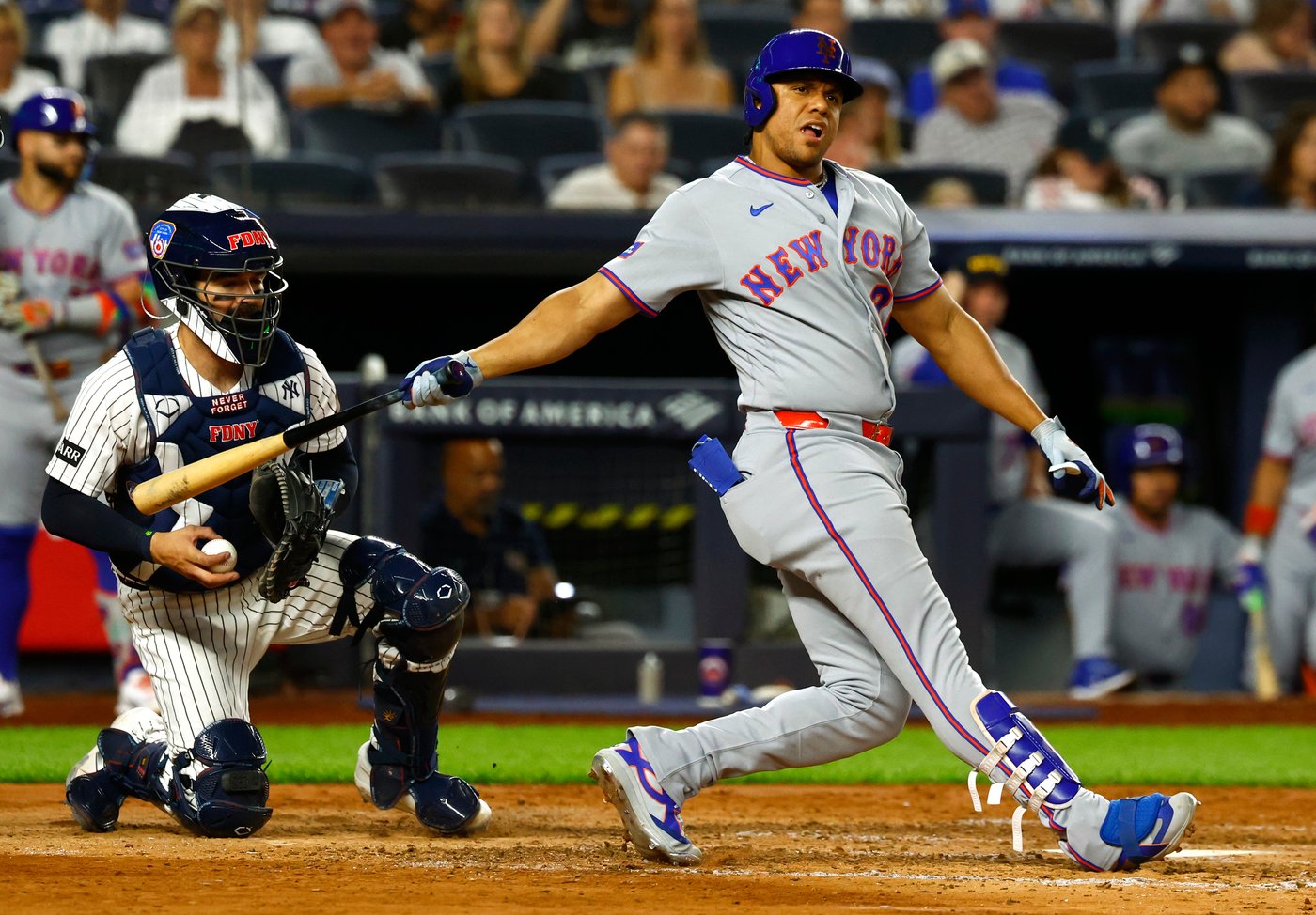Bellinger hits 3-run homer as Yankees beat Mets 6-4 on 25th anniversary of 9/11 | iNFOnews.ca
