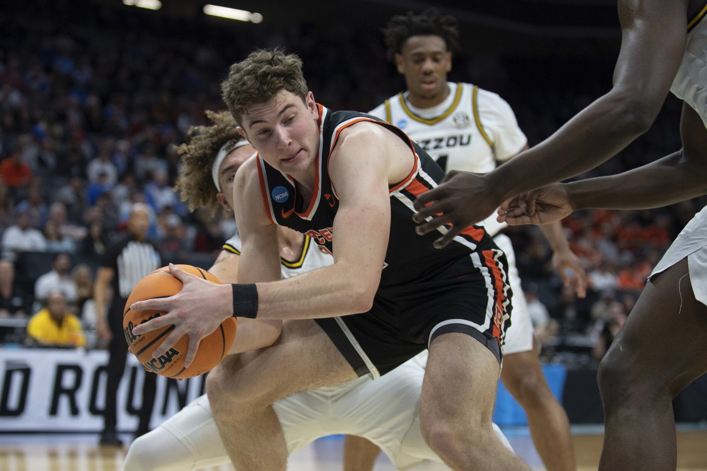 Many top players from one-bid leagues left for bigger schools. Here are some of the best who stayed | iNFOnews.ca