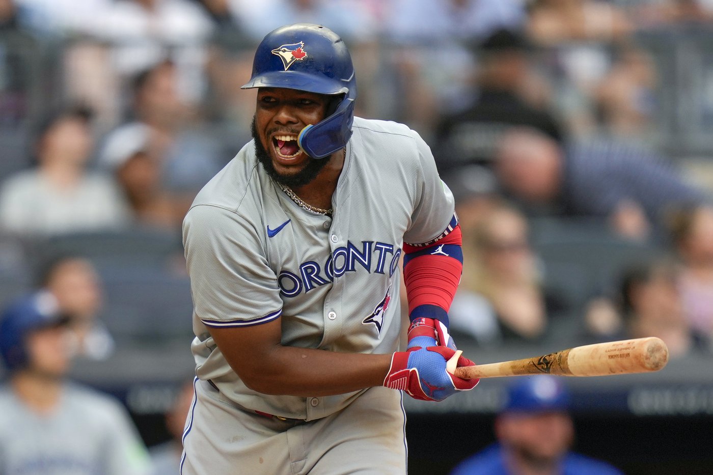 Guerrero agrees to $28.5M and Valdez to $18M; Tucker tops arbitration 17 requests at $17.5M | iNFOnews.ca Guerrero agrees to $28.5M and Valdez to $18M; Tucker tops arbitration 17 requests at $17.5M | iNFOnews.ca