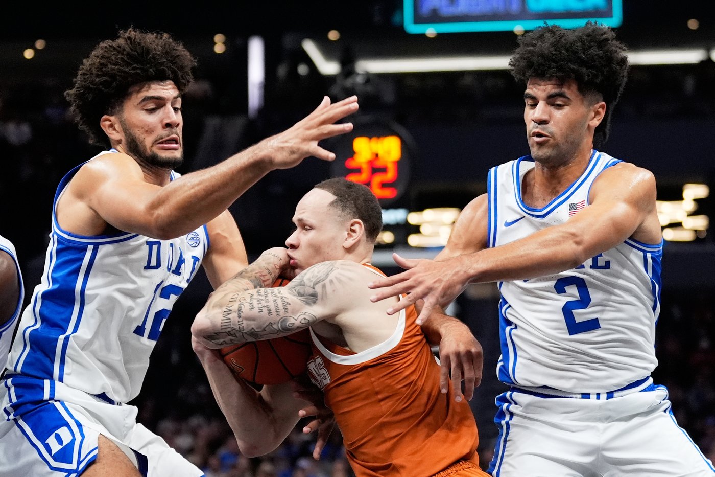 Jon Scheyer challenged top recruit Cameron Boozer at half. The Duke freshman responded in a big way | iNFOnews.ca