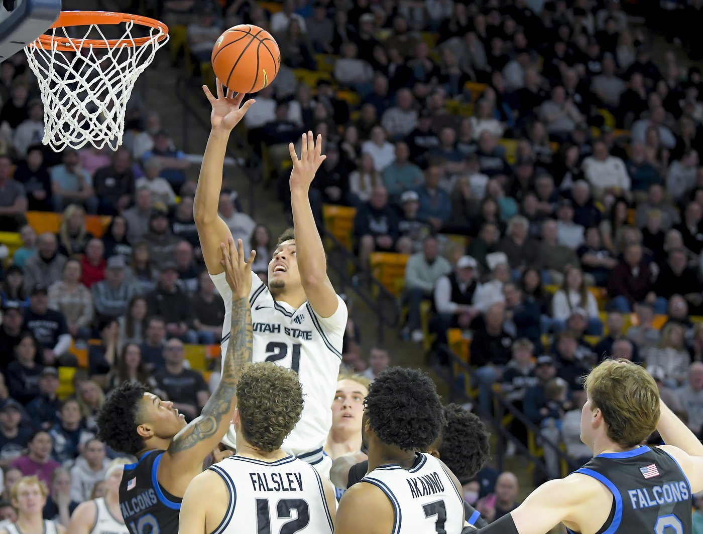 3 coaches in 3 seasons equals the same reward with Utah State back in March Madness | iNFOnews.ca