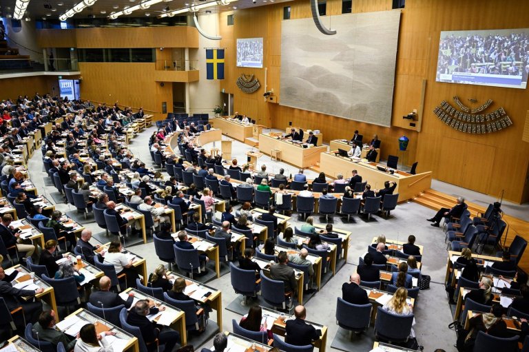 Sweden requires public workers to report migrants not authorized to live there | iNFOnews.ca