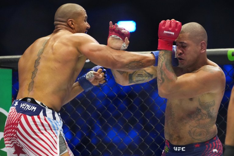 Pereira fumes over 'illegal shots' after Gane's interim UFC heavyweight title win | iNFOnews.ca