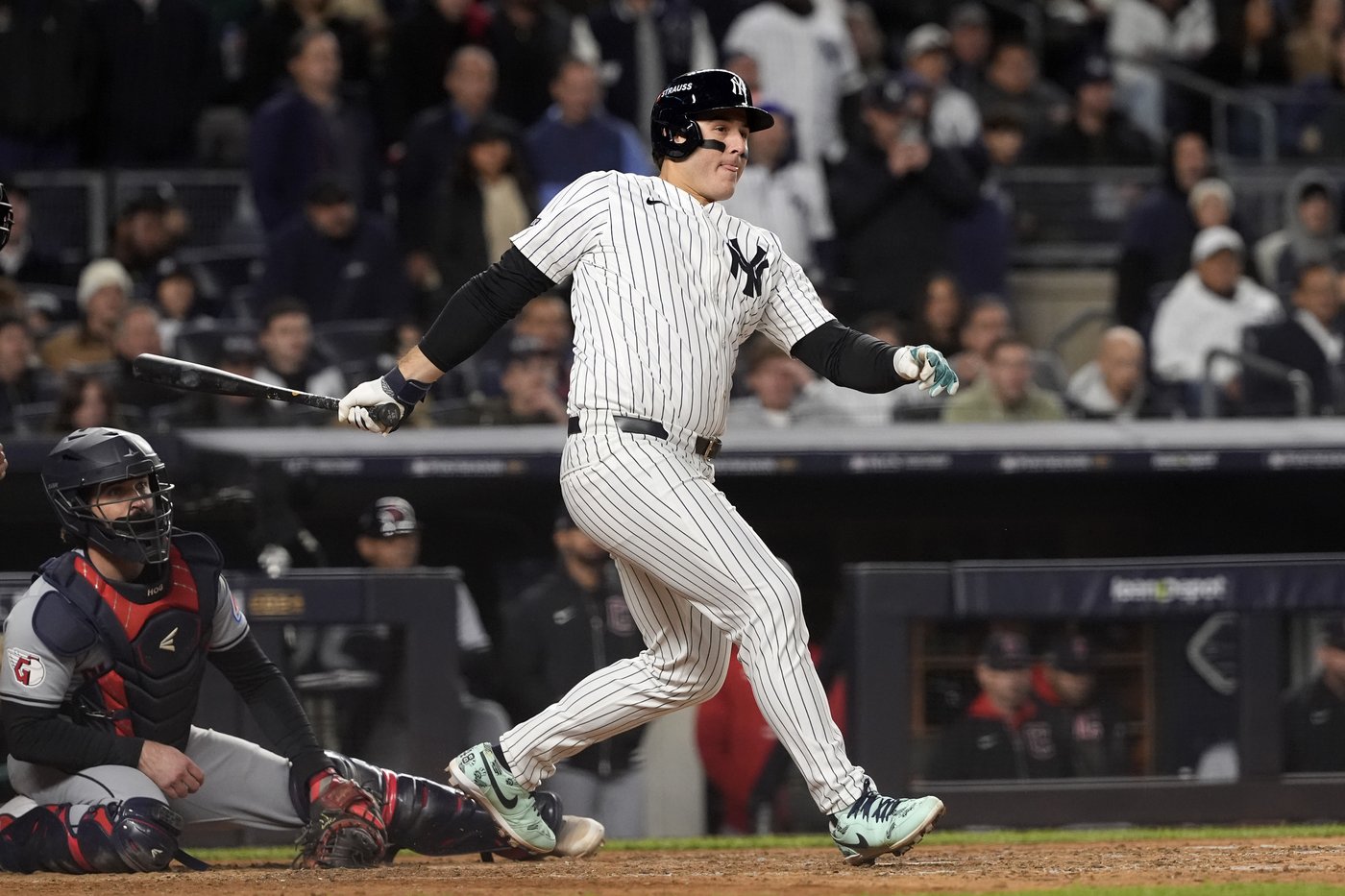 Still playing with two broken fingers, Yankees 1B Anthony Rizzo excited for World Series return | iNFOnews.ca Still playing with two broken fingers, Yankees 1B Anthony Rizzo excited for World Series return | iNFOnews.ca