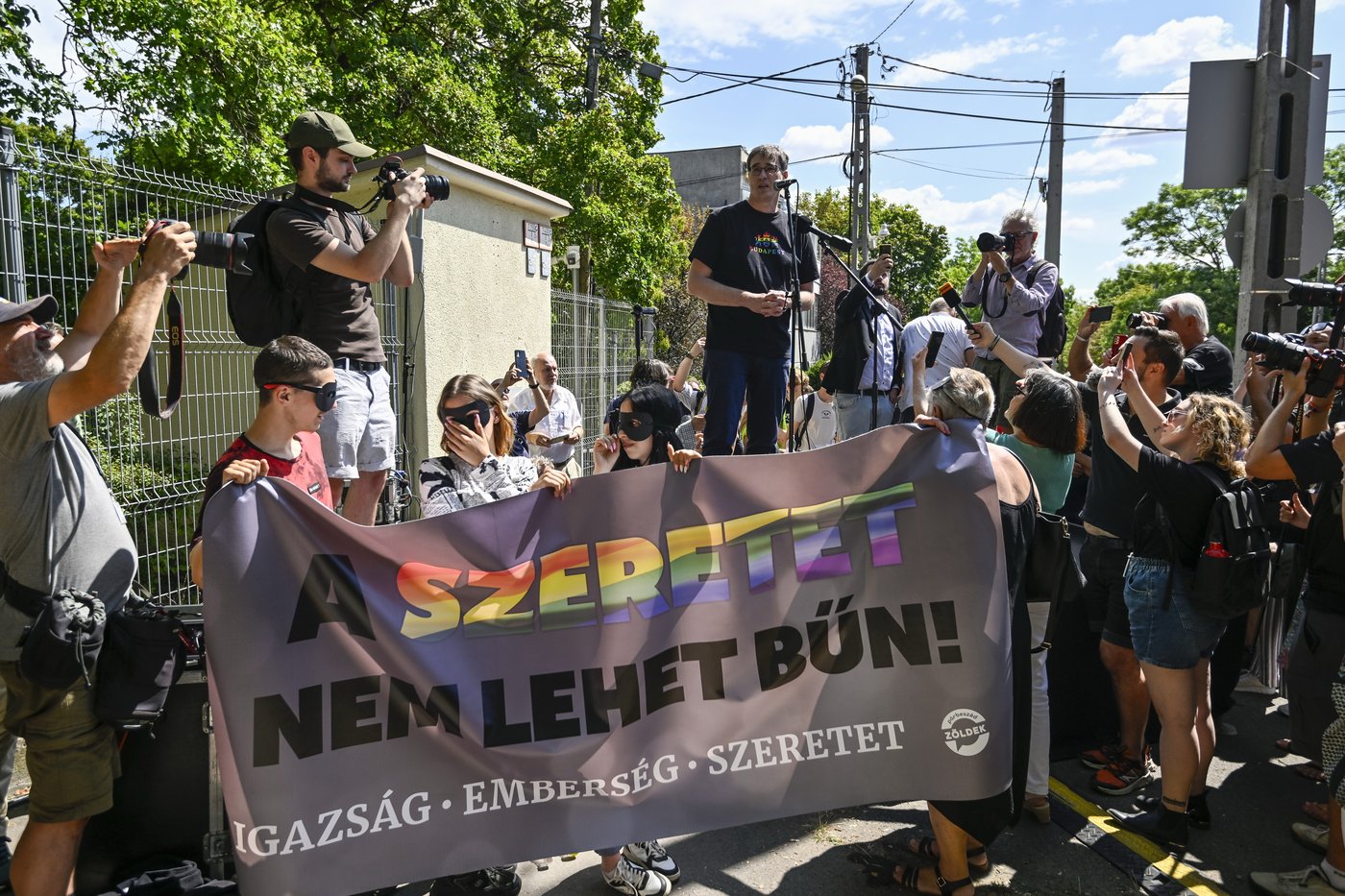 Budapest mayor questioned by police for organizing banned LGBTQ+ Pride event | iNFOnews.ca Budapest mayor questioned by police for organizing banned LGBTQ+ Pride event | iNFOnews.ca