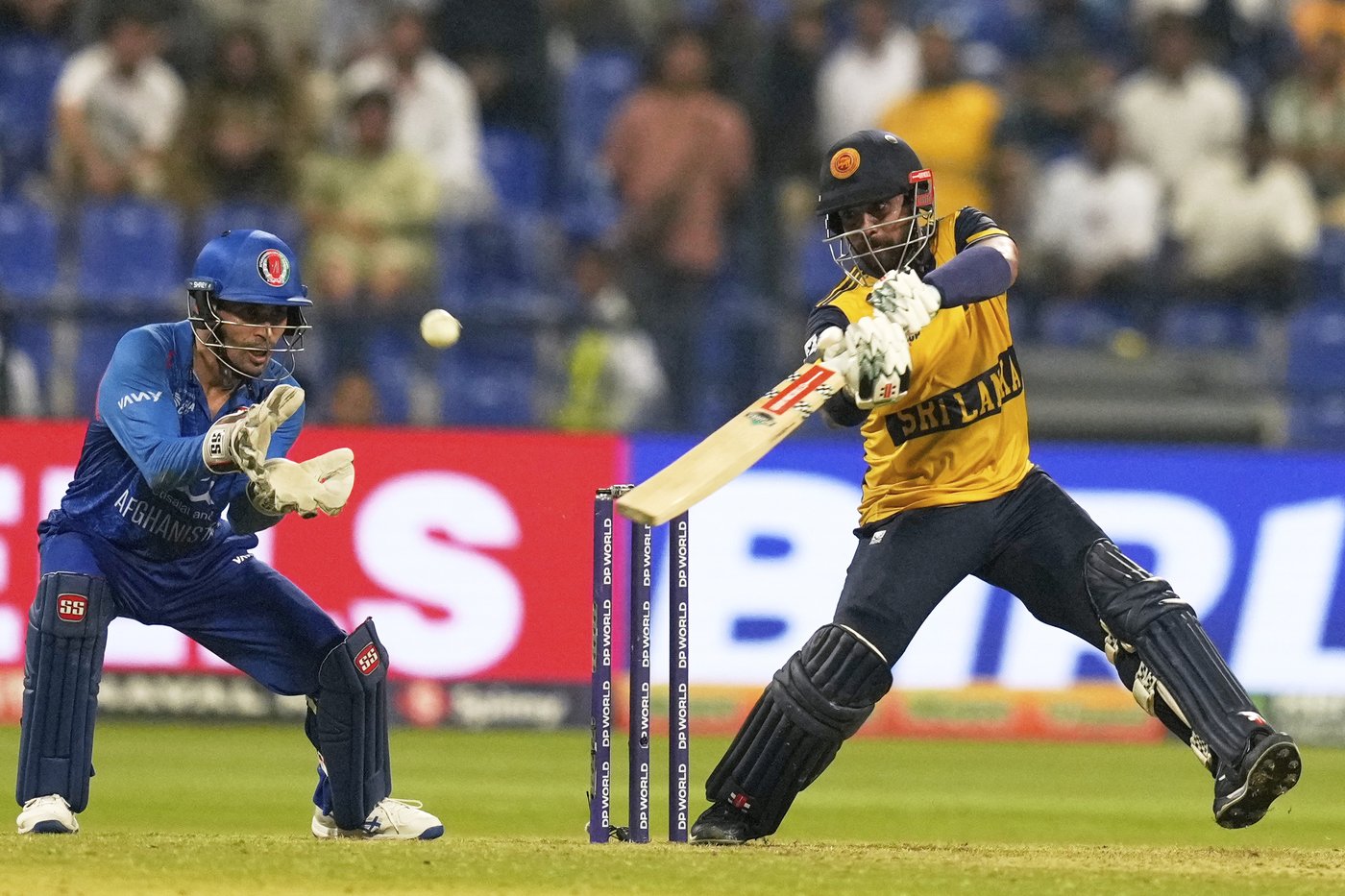 Sri Lanka roars to 6-wicket win to eliminate Afghanistan from Asia Cup | iNFOnews.ca