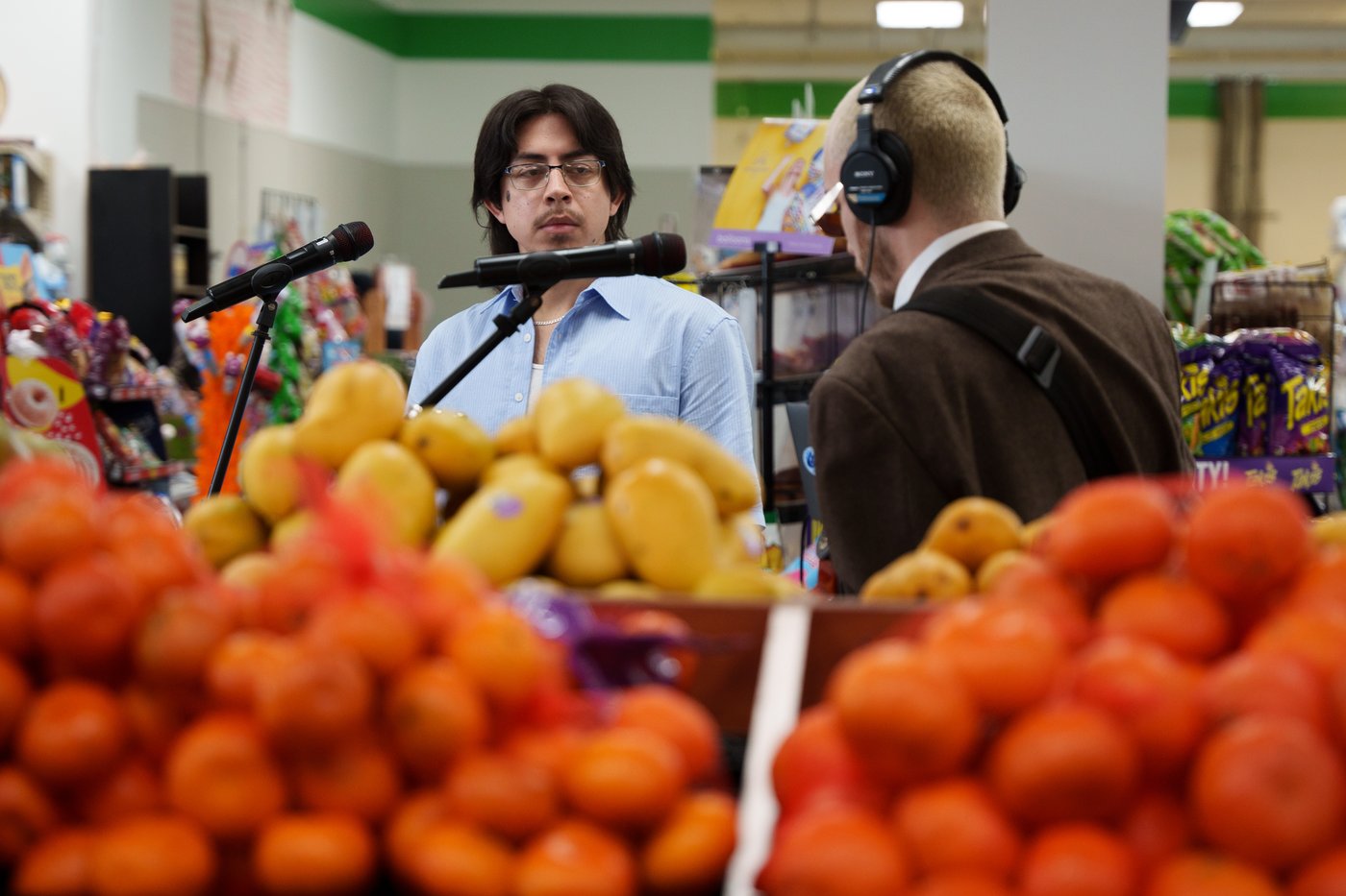 A Latino grocery store in Delaware turns its produce aisle into a music stage | iNFOnews.ca A Latino grocery store in Delaware turns its produce aisle into a music stage | iNFOnews.ca