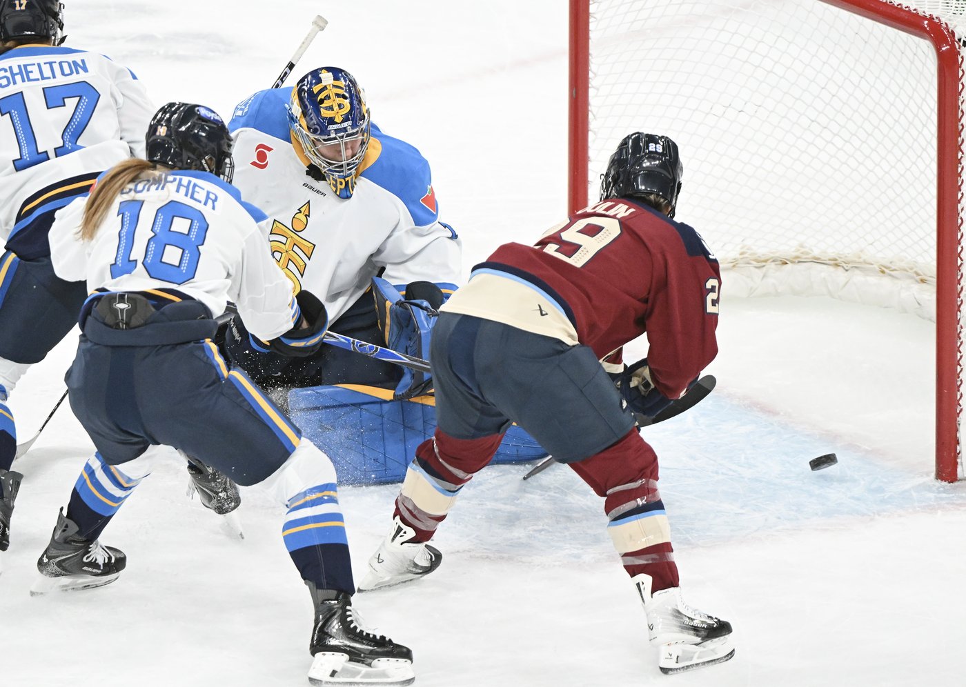 Poulin ready for Olympics following Victoire's 3-0 win over Sceptres | iNFOnews.ca