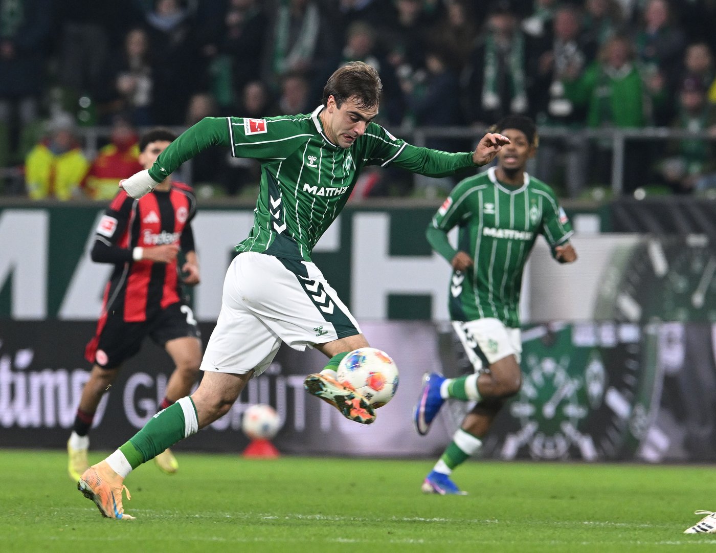 Eintracht Frankfurt and Werder Bremen share six-goal thriller | iNFOnews.ca Eintracht Frankfurt and Werder Bremen share six-goal thriller | iNFOnews.ca