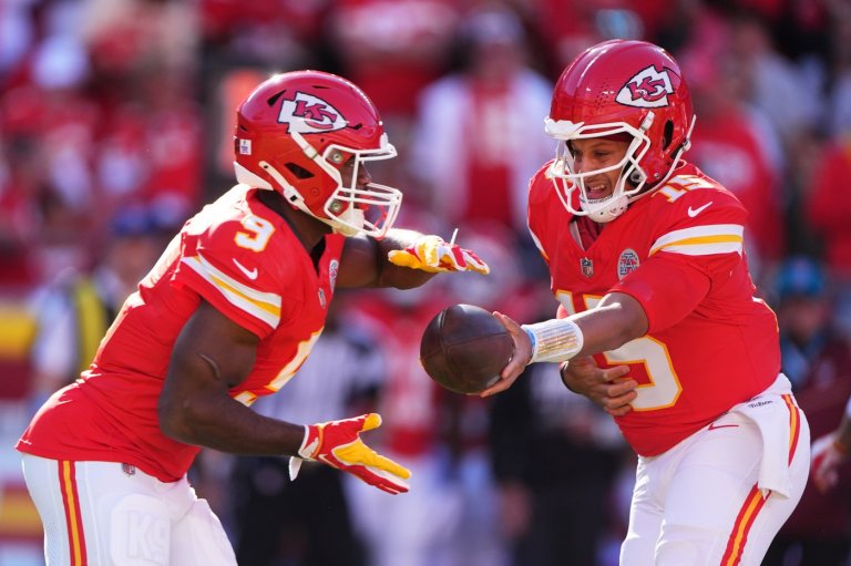 Chiefs savor a 22-6 win but stew over short-yardage failures as the Seahawks and Broncos loom | iNFOnews.ca