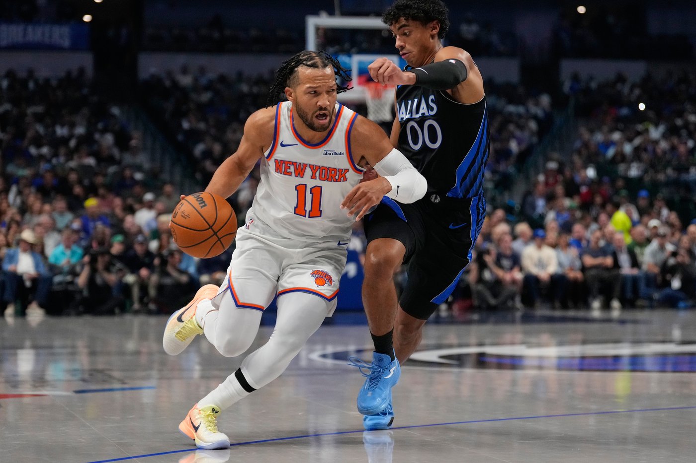 Jalen Brunson returns after missing two games with ankle sprain, leads Knicks past Mavericks 113-111 | iNFOnews.ca