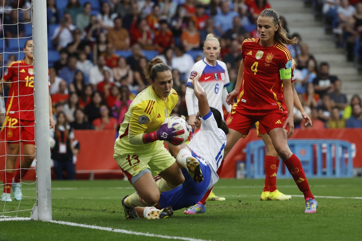 Clàudia Pina scores twice as Spain beats England 2-1 in Nations League | iNFOnews.ca Clàudia Pina scores twice as Spain beats England 2-1 in Nations League | iNFOnews.ca