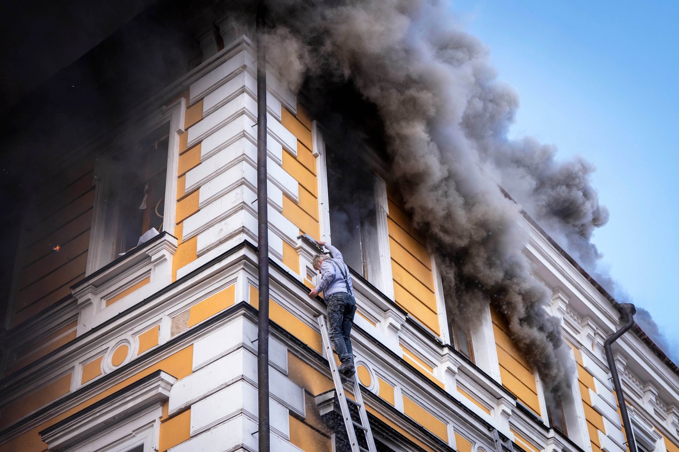 Russian drones hammer apartments, offices and a cultural landmark in Ukraine, killing 7 | iNFOnews.ca
