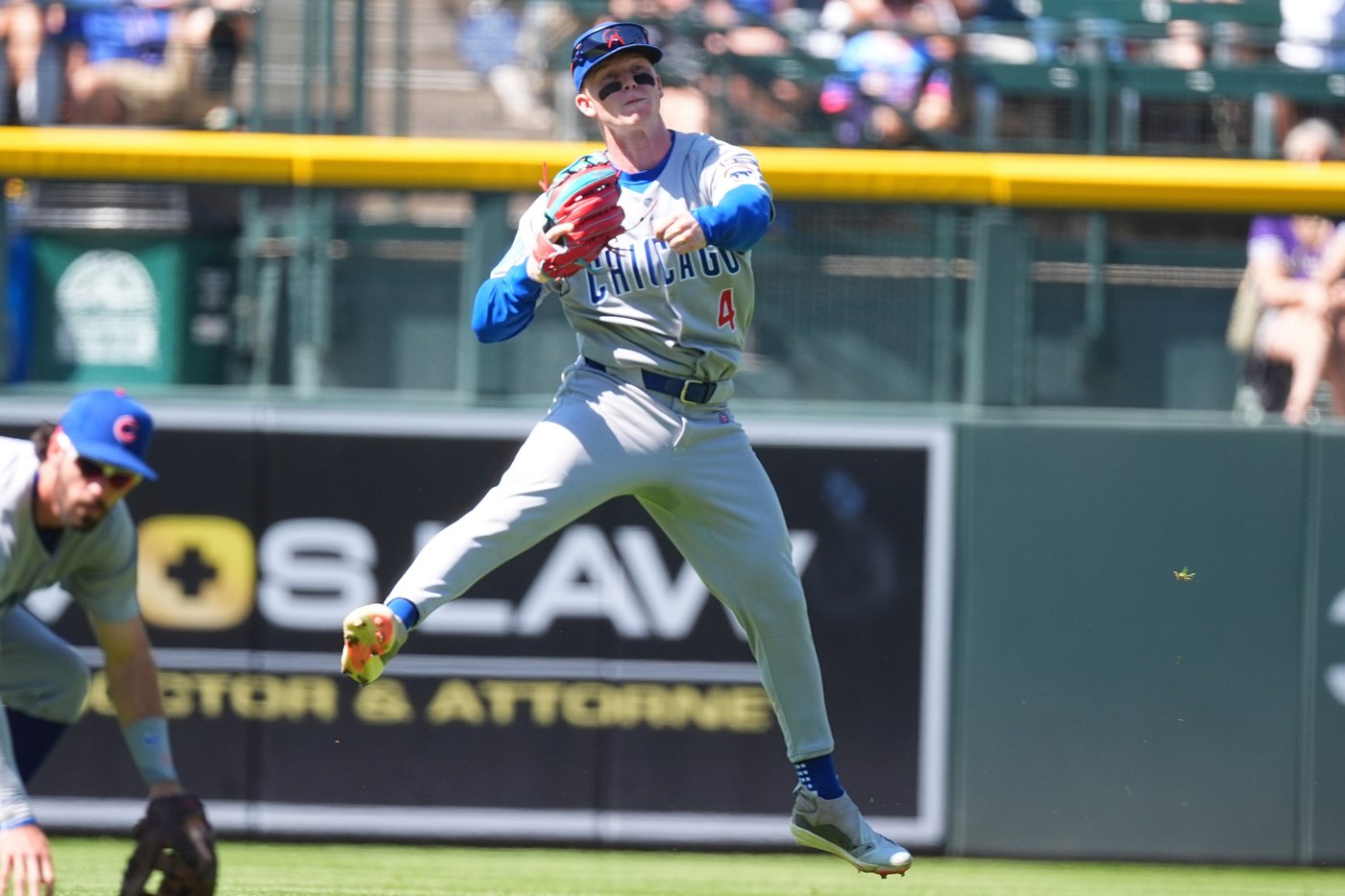 Happ wins again as Chicago Cubs earn a major league-high 3 Gold Glove awards | iNFOnews.ca