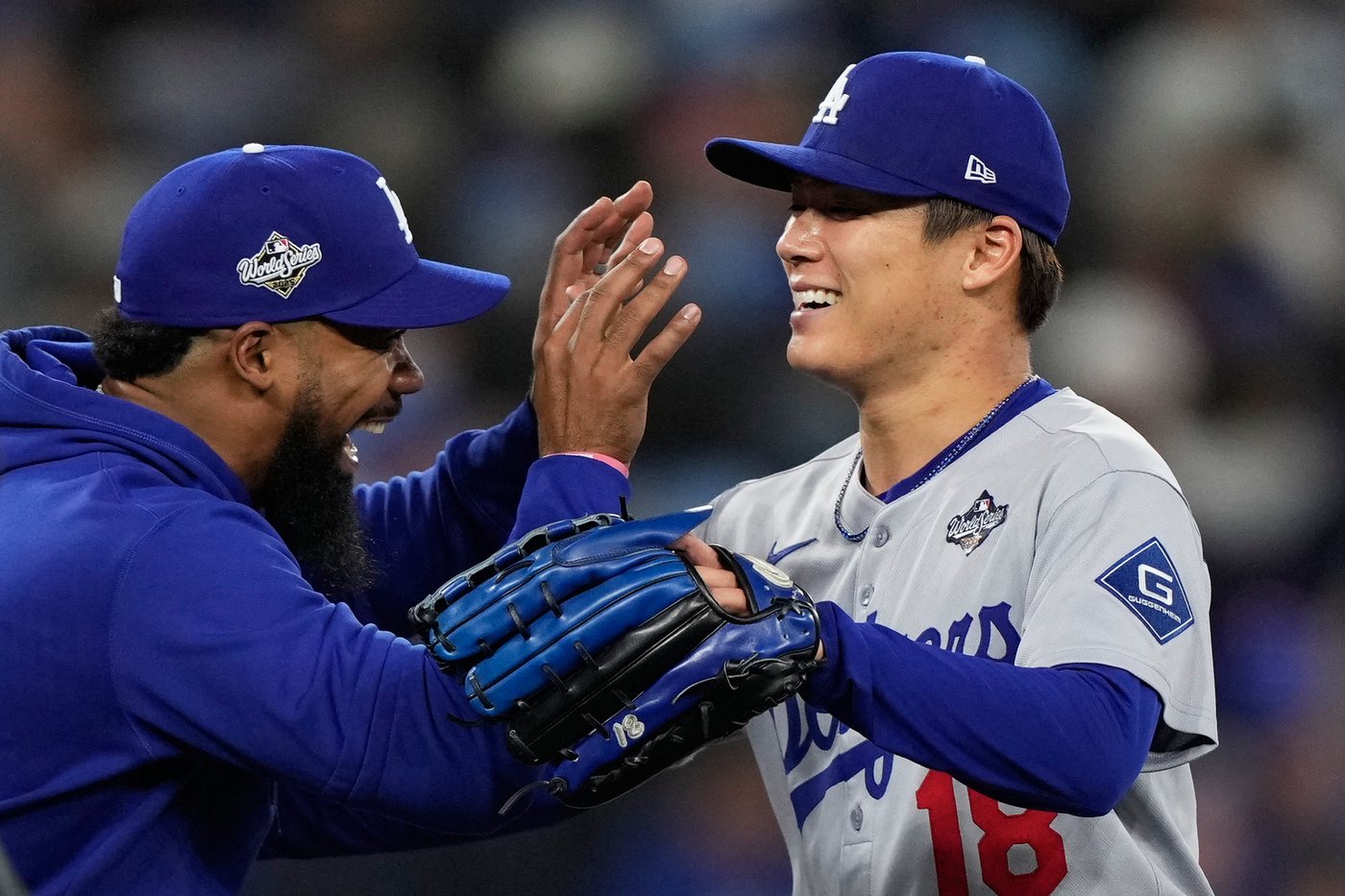Yamamoto throws first World Series complete game since 2015 as Dodgers beat Blue Jays 5-1 in Game 2 | iNFOnews.ca Yamamoto throws first World Series complete game since 2015 as Dodgers beat Blue Jays 5-1 in Game 2 | iNFOnews.ca