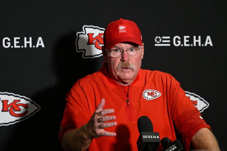 Chiefs' Josh Simmons misses game against Lions due to family situation | iNFOnews.ca
