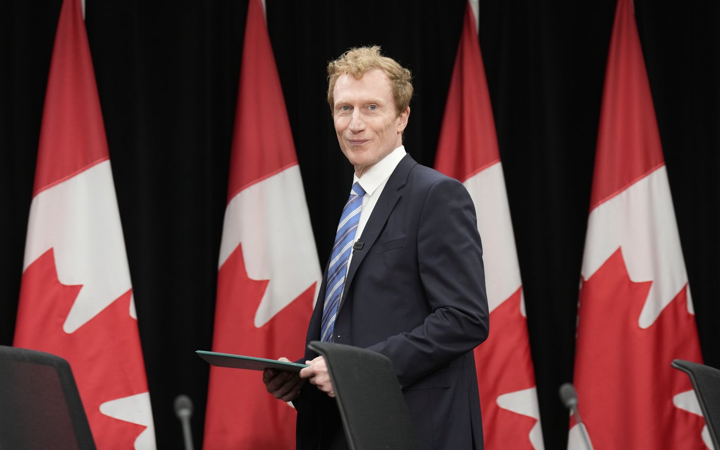 Ottawa moves to bar kids under 16 from social media, regulate chatbots | iNFOnews.ca