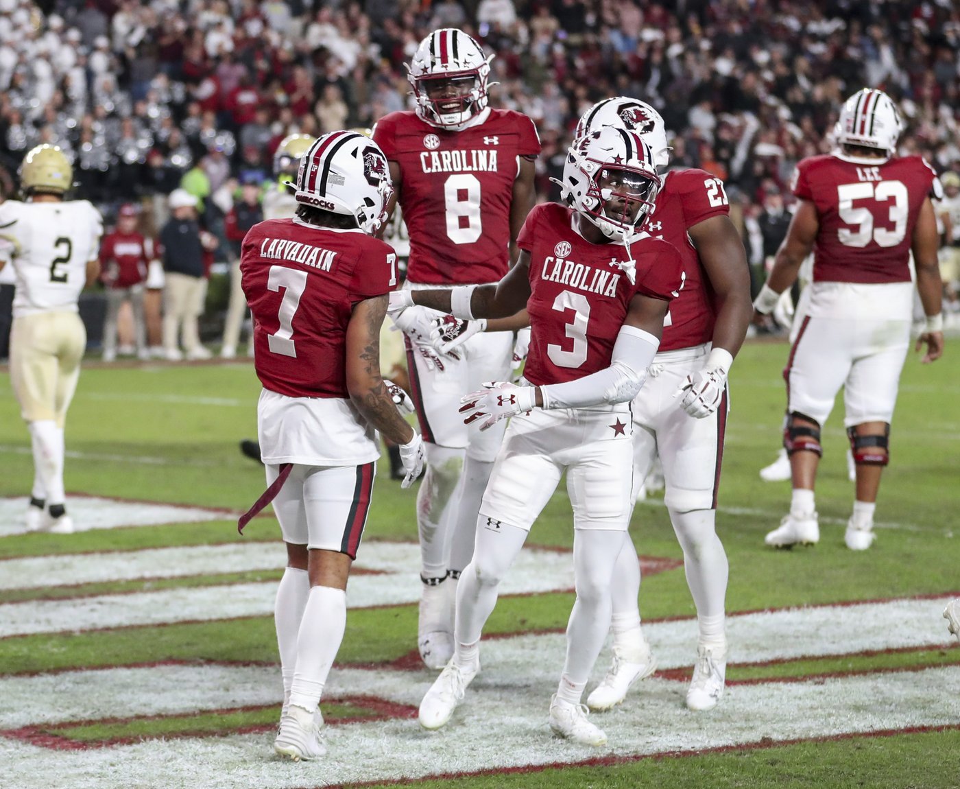Freshman Sellers shines again in No. 19 South Carolina's 56-12 win over Wofford | iNFOnews.ca