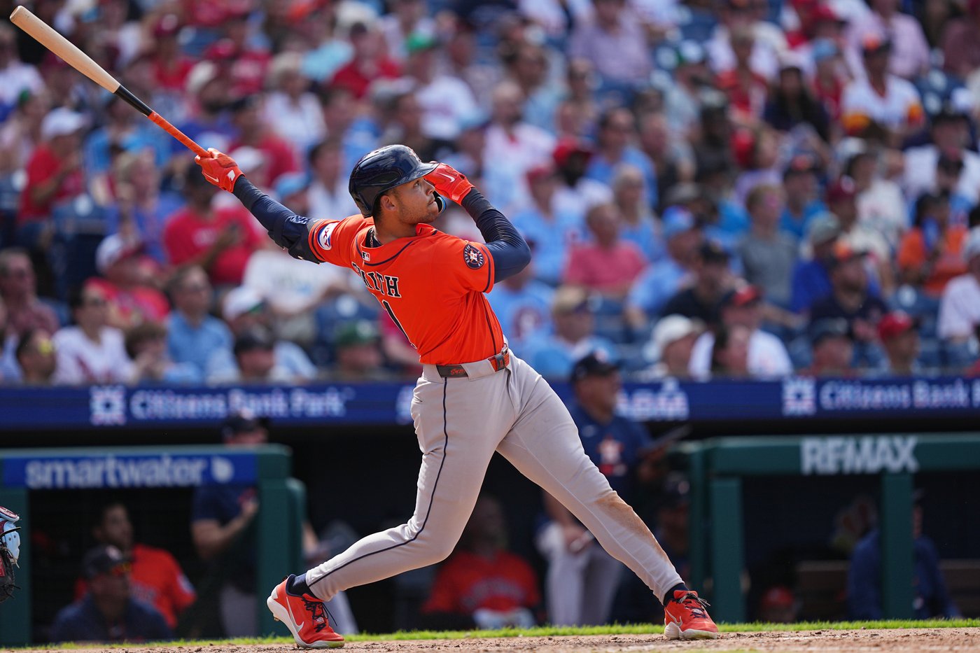 Cam Smith hit solo homer in 9th off All-Star closer Duran in Houston's 2-1 win over Phillies | iNFOnews.ca
