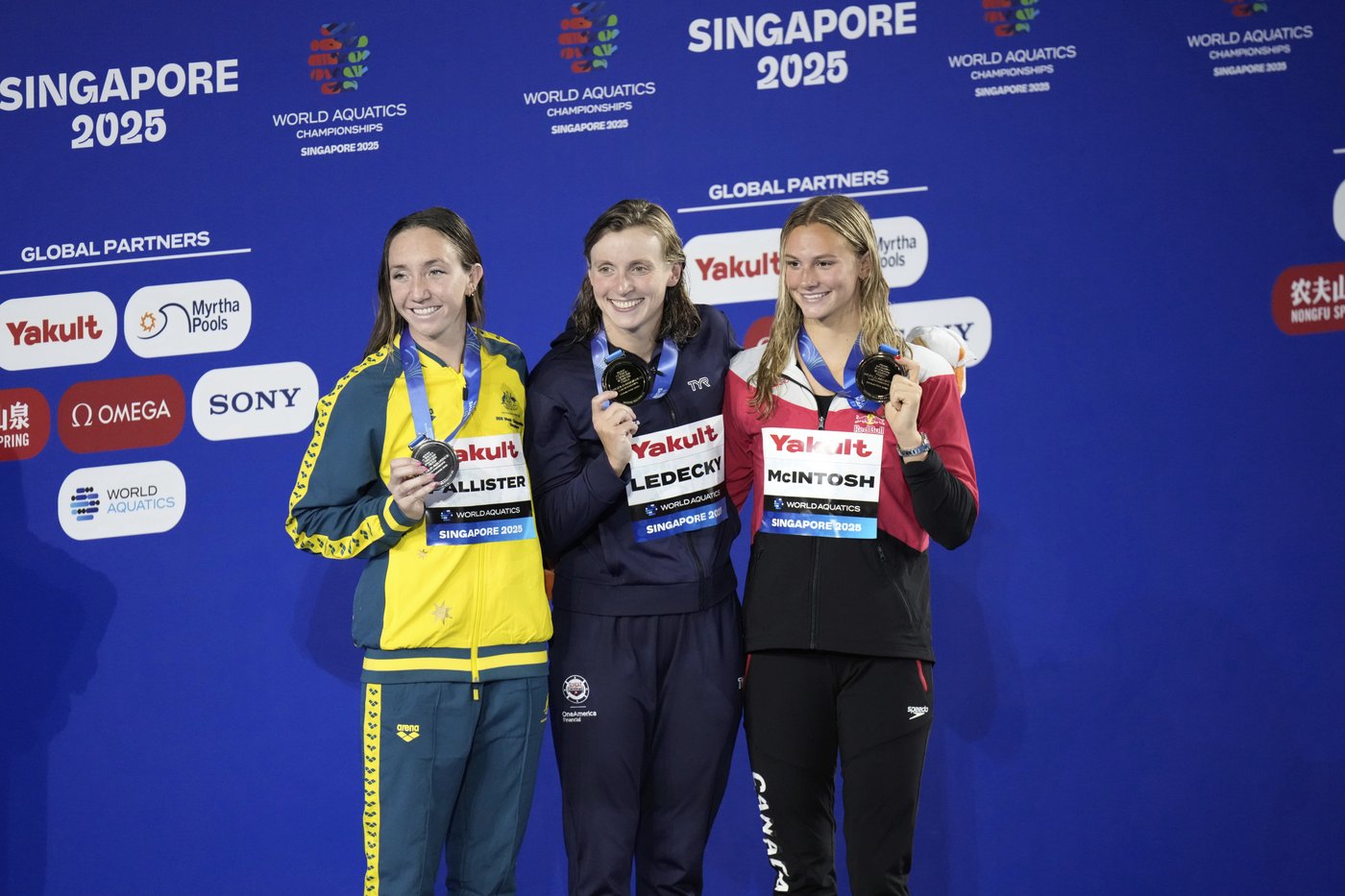 Americans set a relay world record in swim worlds in Singapore and Ledecky wins again | iNFOnews.ca