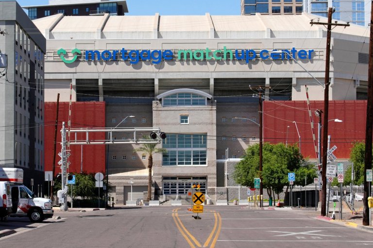 Suns unveil plans for new LED display on arena as preparations continue for 2027 NBA All-Star Game | iNFOnews.ca