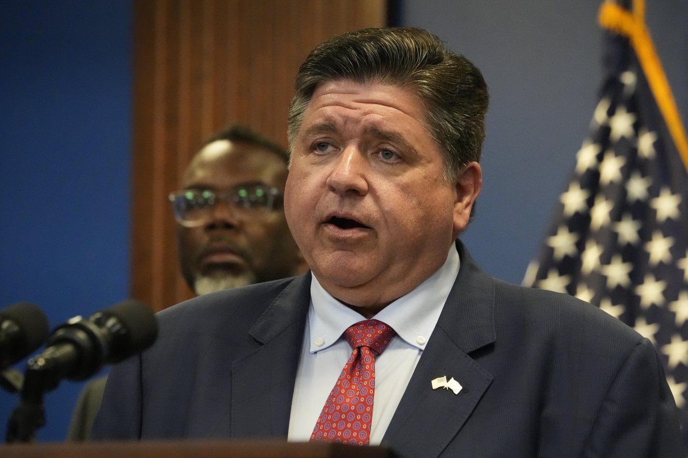 Trump says he's set to order federal intervention in Chicago and Baltimore, despite local opposition | iNFOnews.ca