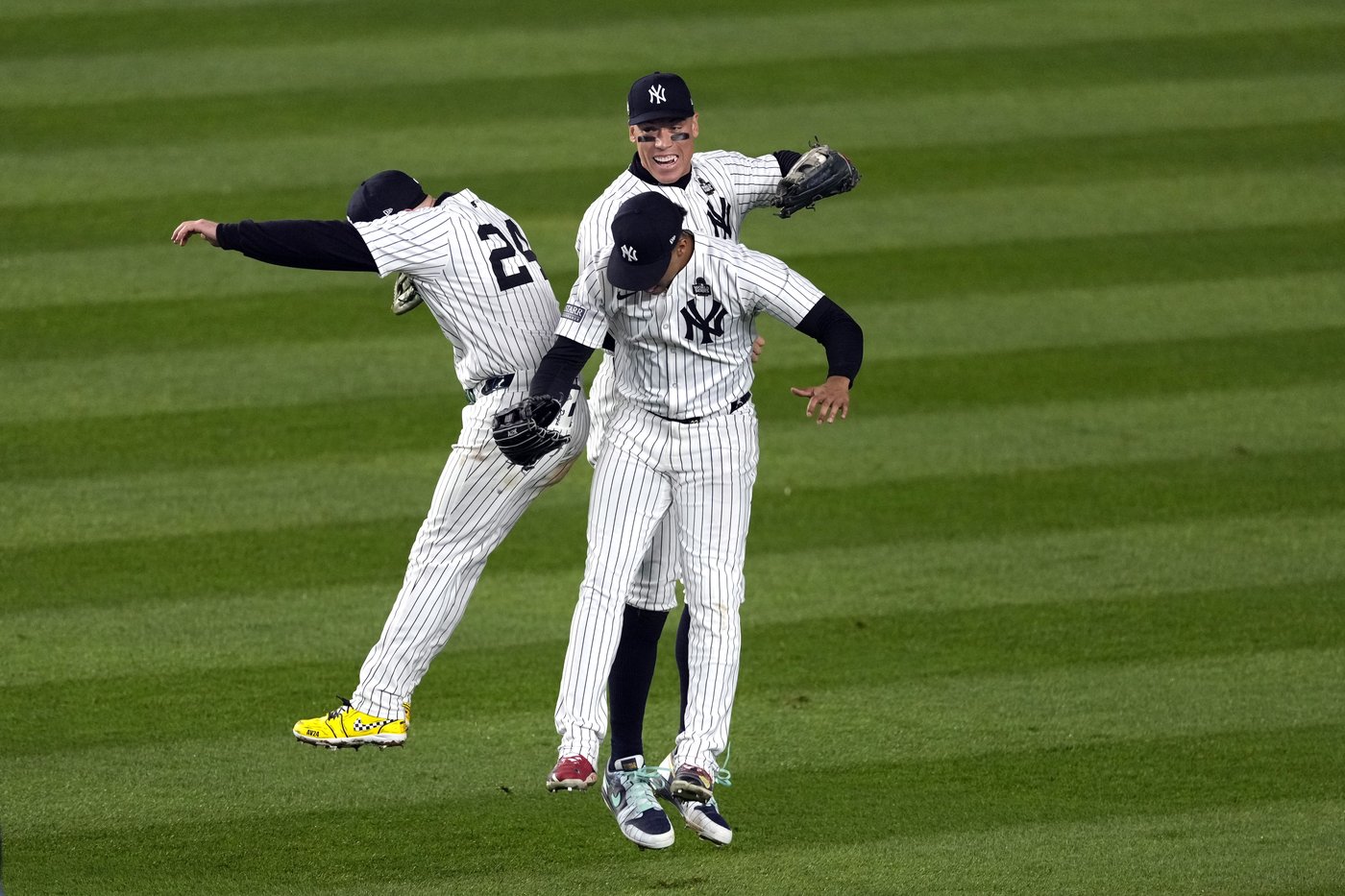 Volpe slam sparks comeback after Freeman homer, Yanks beat Dodgers 11-4 to force World Series Game 5 | iNFOnews.ca