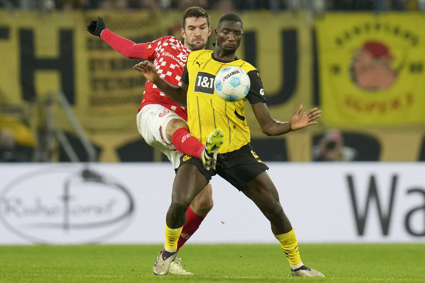 Can sent off as Dortmund loses again and Leverkusen drops more points in Bundesliga | iNFOnews.ca Can sent off as Dortmund loses again and Leverkusen drops more points in Bundesliga | iNFOnews.ca