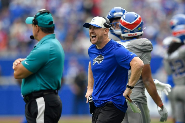 Bills rookie coach Joe Brady draws positives from overcoming 5 turnovers to beat Chargers | iNFOnews.ca