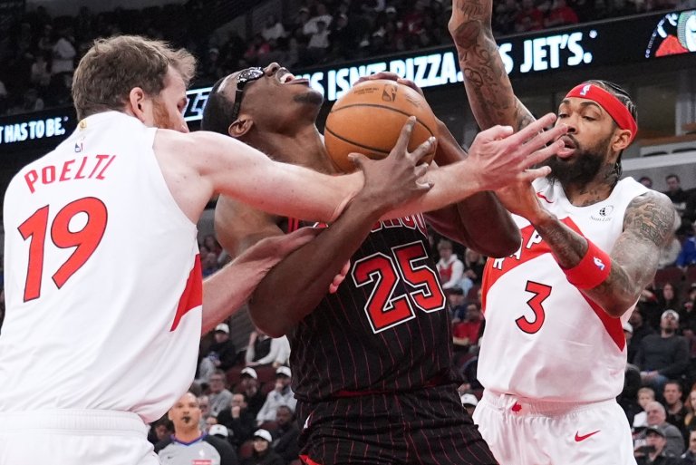 Barrett and Ingram help the Raptors cruise past the Bulls 139-109 | iNFOnews.ca