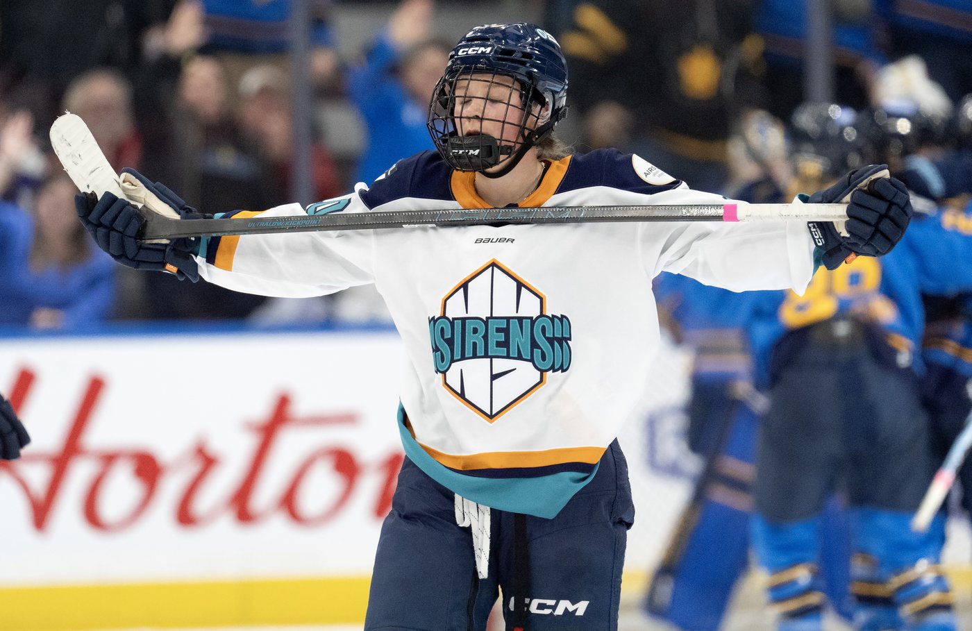 Five different scorers give Sirens 5-1 win over Goldeneyes in PWHL home opener | iNFOnews.ca