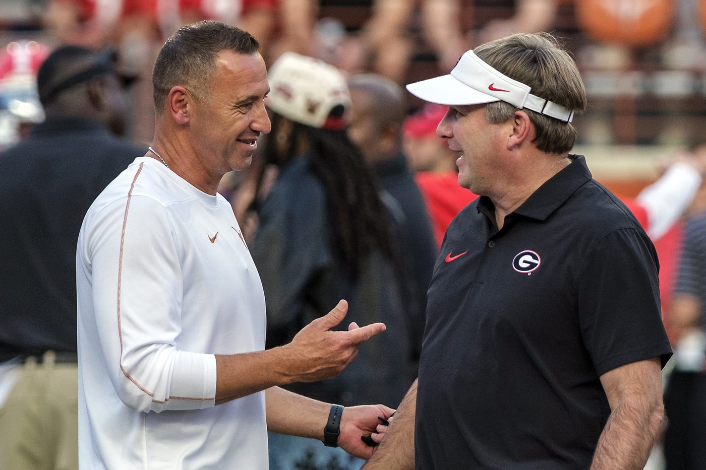 Texas fans must use better discretion after SEC fine for debris thrown on field, Sarkisian says | iNFOnews.ca