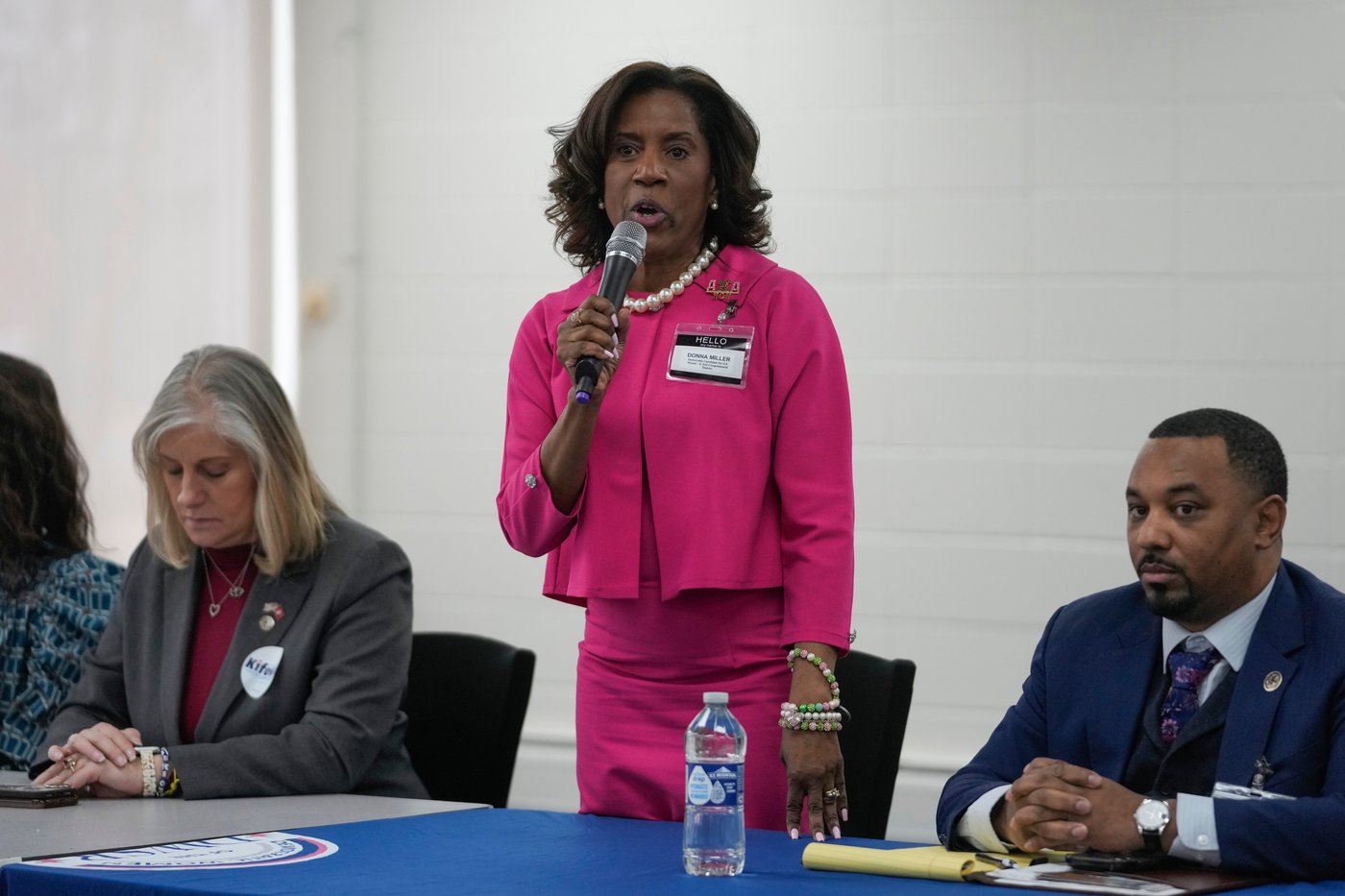 Congress is on track for record retirements. In Illinois, that's created a candidate frenzy | iNFOnews.ca