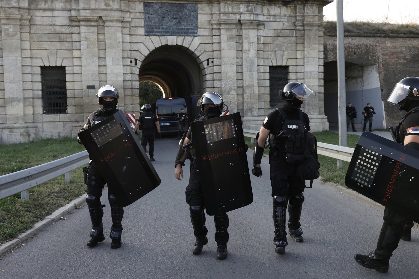 Serbia's opposing camps hold parallel rallies, reflecting deep political crisis | iNFOnews.ca Serbia's opposing camps hold parallel rallies, reflecting deep political crisis | iNFOnews.ca