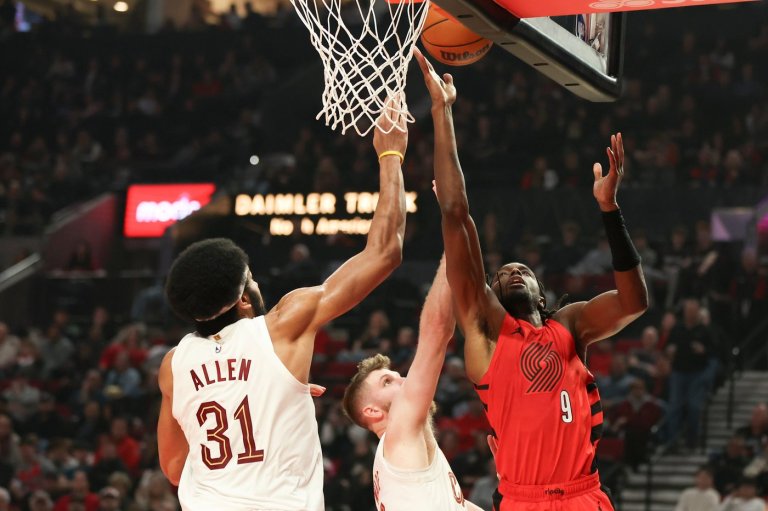 Jarrett Allen scores career-high 40 points as the Cavaliers beat the Trail Blazers 130-111 | iNFOnews.ca