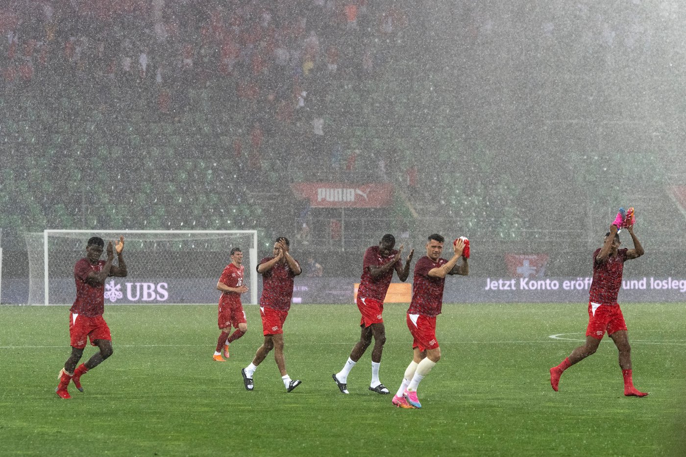 Weather chaos hits World Cup warmup game featuring two final whistles in Switzerland | iNFOnews.ca Weather chaos hits World Cup warmup game featuring two final whistles in Switzerland | iNFOnews.ca